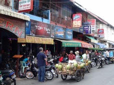 Phnom Penh bar street